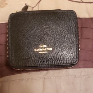 💥SUPER SALE💥 Authentic Coach Leather Jewelry Box